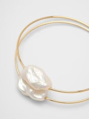Brand New Banana Republic Freshwater Pearl Wire Hoop Earrings